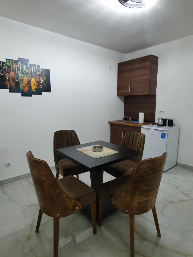 Apartmani Parice 노비파자르 외부 사진